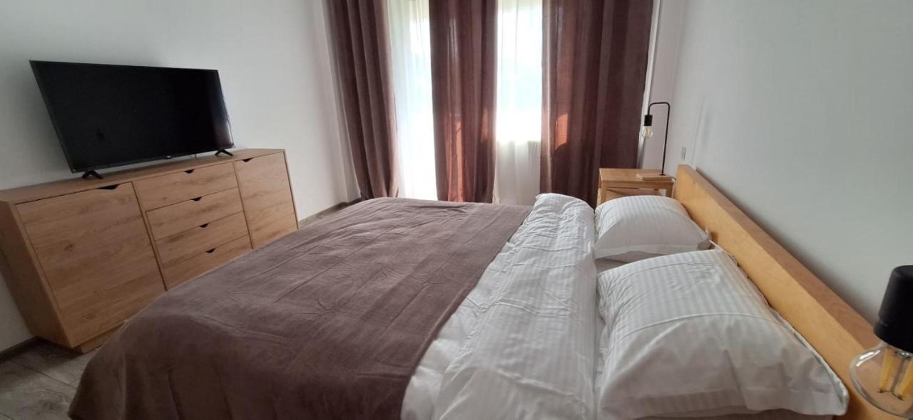 Apartamento Citadel View Targu Neamt Exterior foto